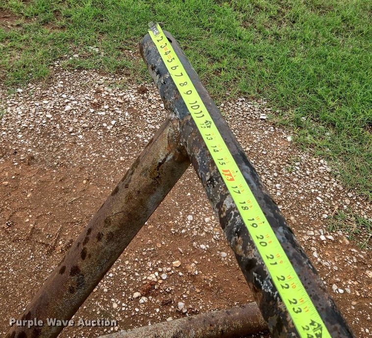 image for item EU3668 (2) pipe racks