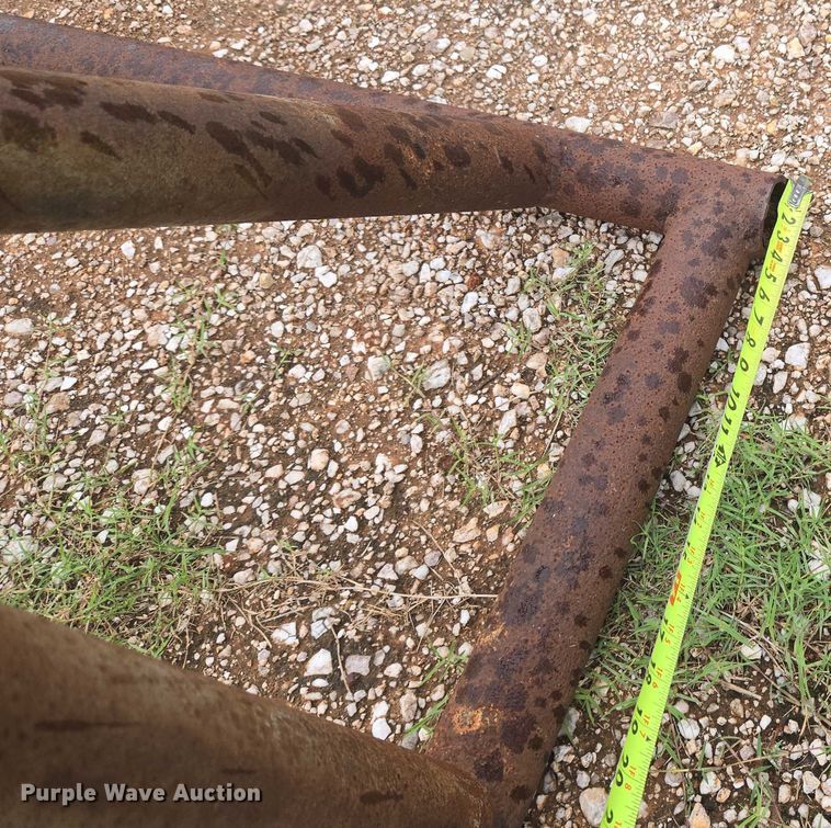 image for item EU3668 (2) pipe racks