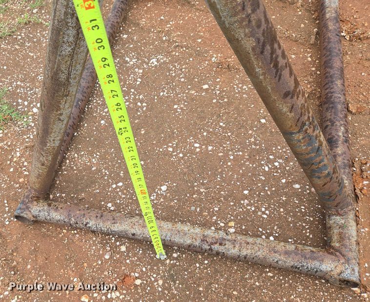 image for item EU3668 (2) pipe racks