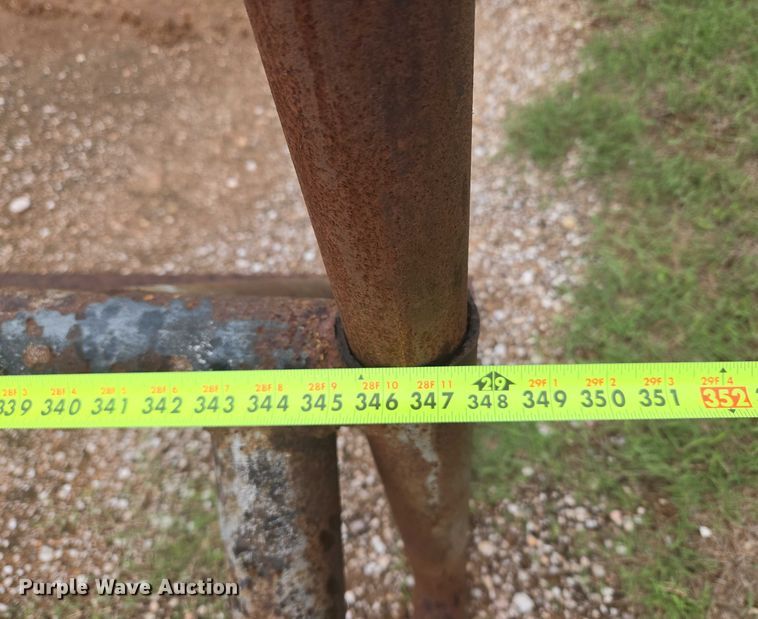 image for item EU3668 (2) pipe racks