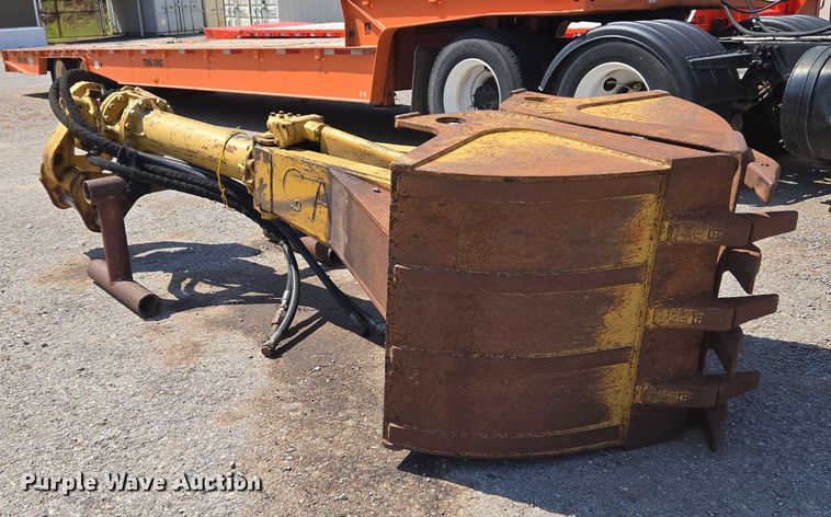 image for item EU3690 Caterpillar excavator bucket