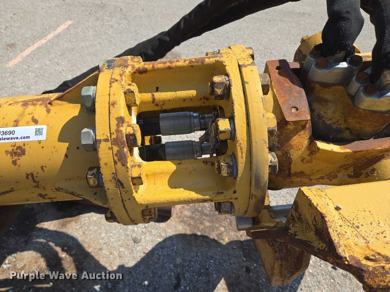 image for item EU3690 Caterpillar excavator bucket