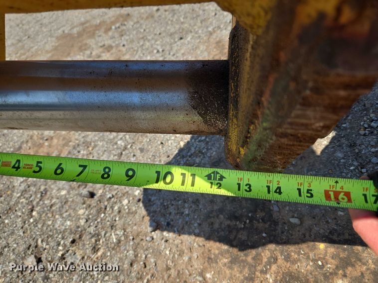 image for item EU3690 Caterpillar excavator bucket