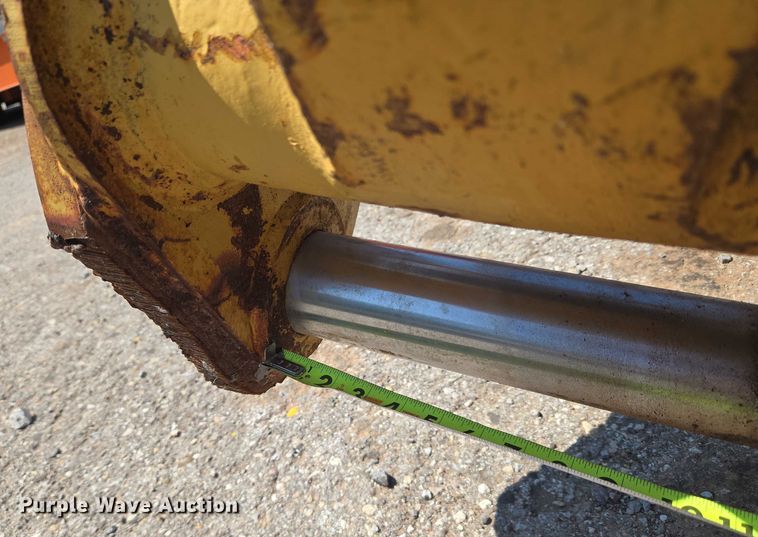 image for item EU3690 Caterpillar excavator bucket