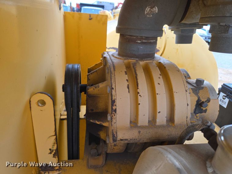image for item EU3695 Vac-Tron PMD-800D vacuum excavator