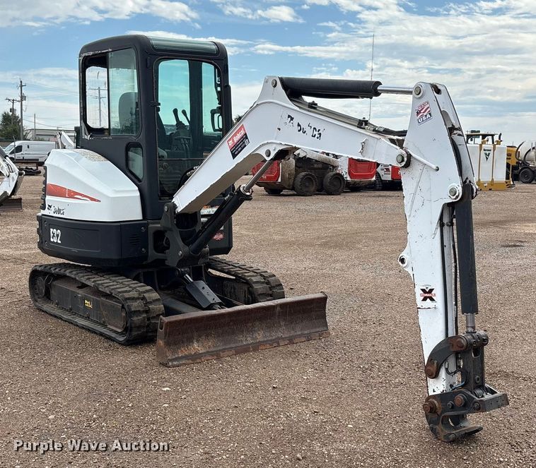 EXCAVADORA 2015 BOBCAT E32