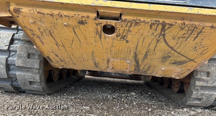 image for item EU4616 2015 Bobcat E32 mini excavator