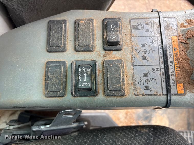 image for item EU4616 2015 Bobcat E32 mini excavator