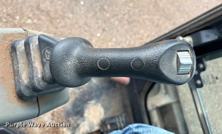 image for item EU4616 2015 Bobcat E32 mini excavator