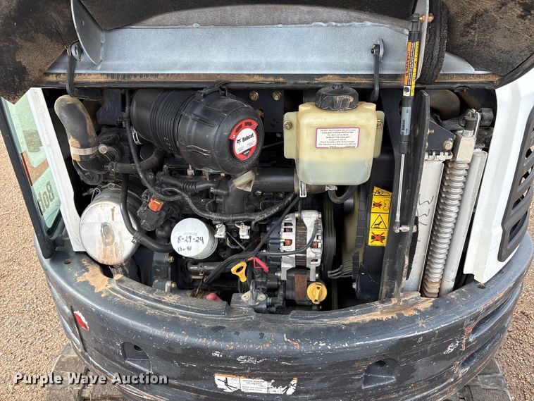 image for item EU4616 2015 Bobcat E32 mini excavator