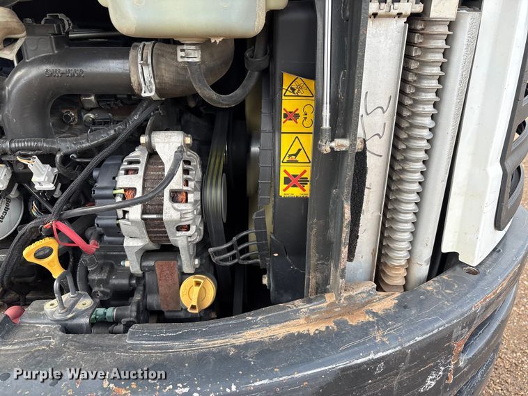 image for item EU4616 2015 Bobcat E32 mini excavator