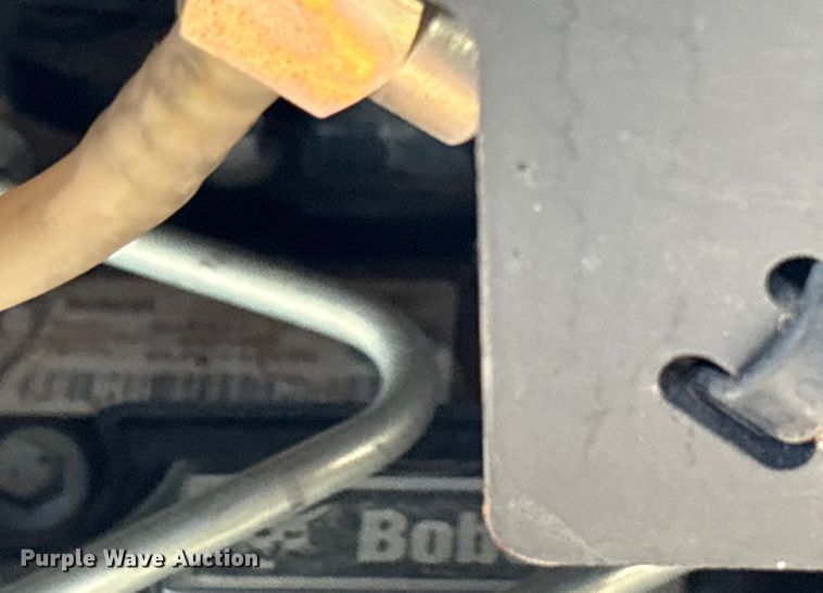 image for item EU4616 2015 Bobcat E32 mini excavator