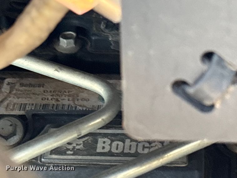 image for item EU4616 2015 Bobcat E32 mini excavator