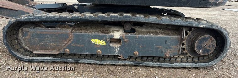 image for item EU4616 2015 Bobcat E32 mini excavator