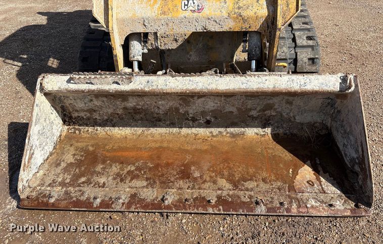 image for item EU4617 2019 Caterpillar 259D3 tracked skid steer loader