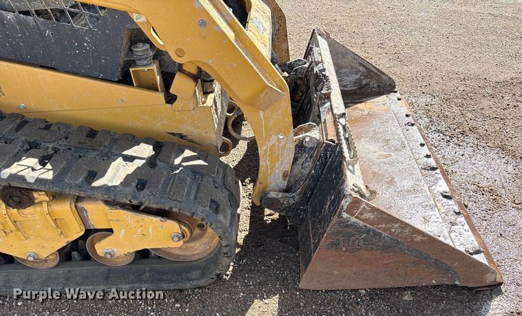 image for item EU4617 2019 Caterpillar 259D3 tracked skid steer loader
