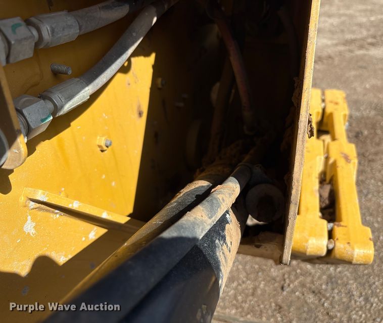 image for item EU4617 2019 Caterpillar 259D3 tracked skid steer loader