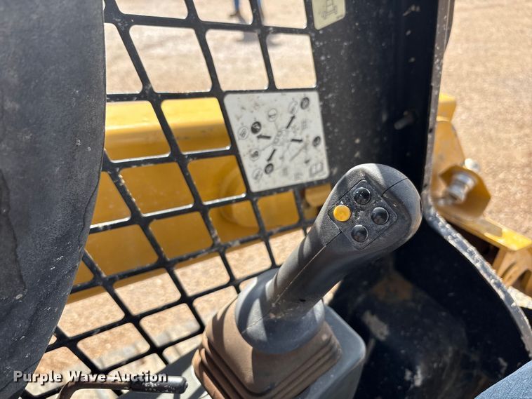 image for item EU4617 2019 Caterpillar 259D3 tracked skid steer loader