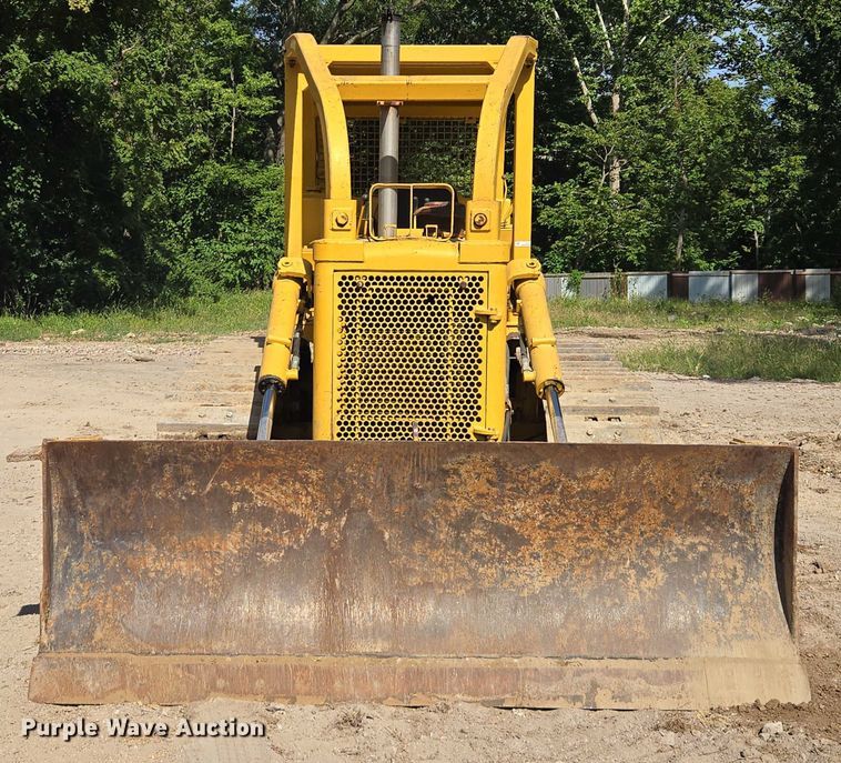 image for item EV1698 1982 Dresser TD15C dozer