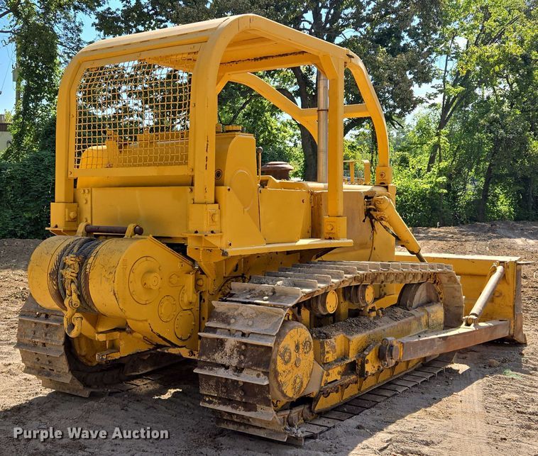 image for item EV1698 1982 Dresser TD15C dozer