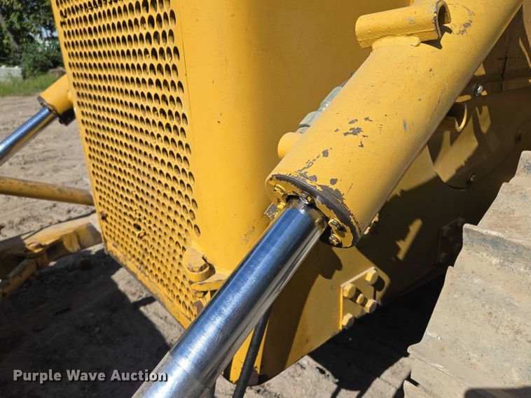 image for item EV1698 1982 Dresser TD15C dozer