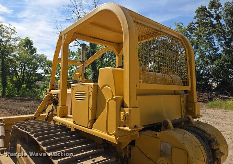 image for item EV1698 1982 Dresser TD15C dozer
