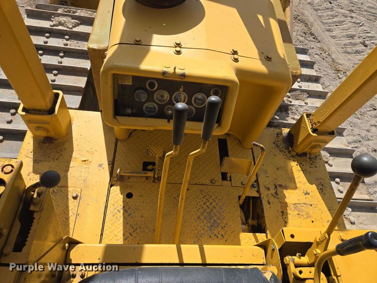 image for item EV1698 1982 Dresser TD15C dozer