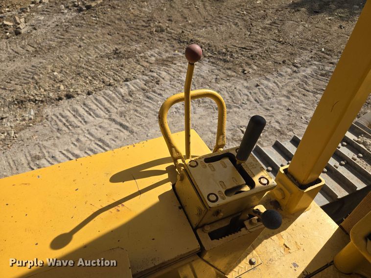 image for item EV1698 1982 Dresser TD15C dozer
