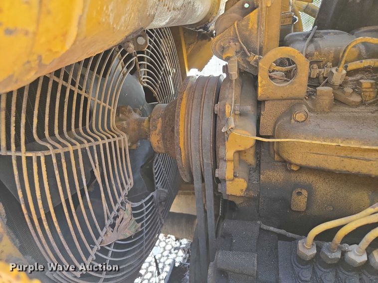 image for item EV1698 1982 Dresser TD15C dozer