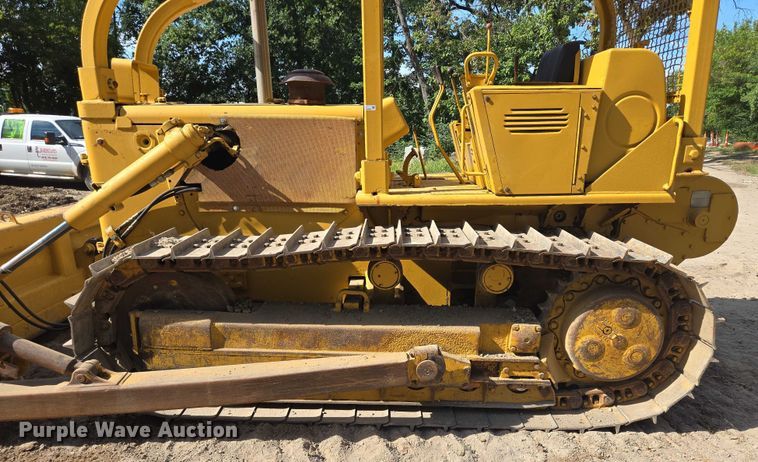 image for item EV1698 1982 Dresser TD15C dozer