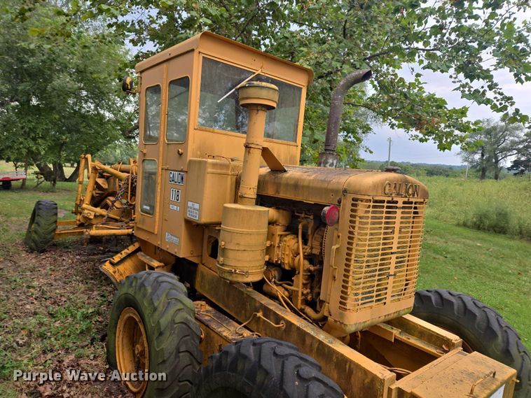 image for item EV1743 1969 Galion  118 Series B motor grader