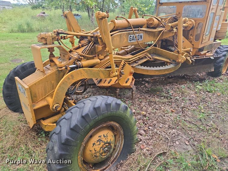 image for item EV1743 1969 Galion  118 Series B motor grader