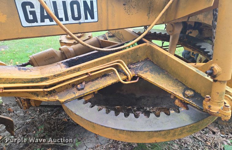 image for item EV1743 1969 Galion  118 Series B motor grader