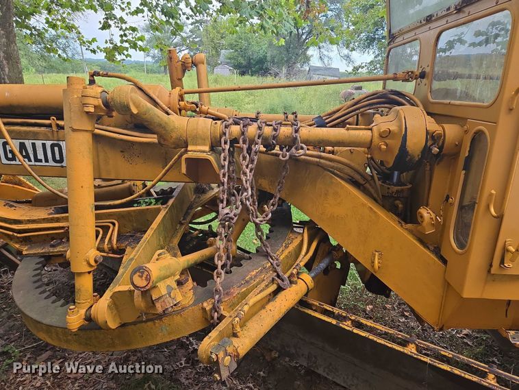 image for item EV1743 1969 Galion  118 Series B motor grader