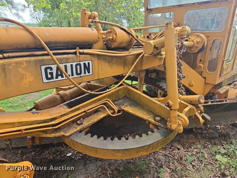 image for item EV1743 1969 Galion  118 Series B motor grader