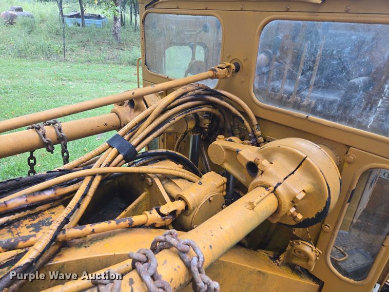 image for item EV1743 1969 Galion  118 Series B motor grader