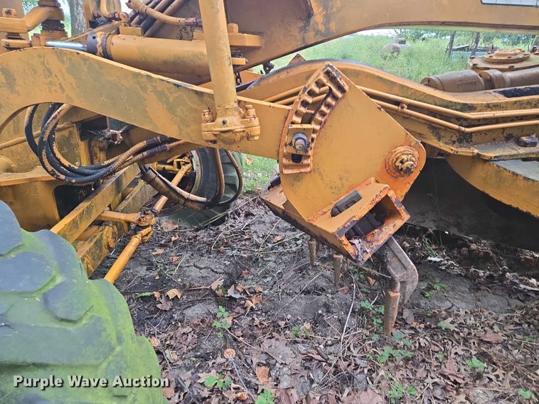 image for item EV1743 1969 Galion  118 Series B motor grader