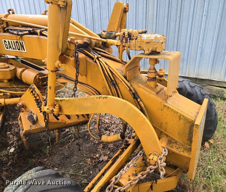 image for item EV1743 1969 Galion  118 Series B motor grader