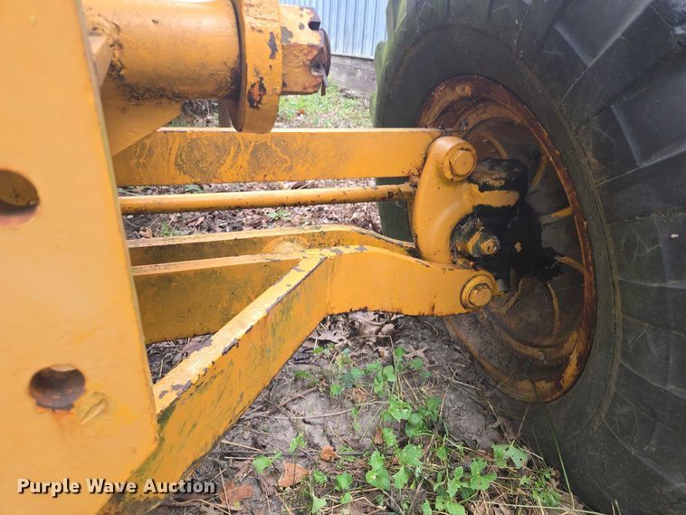 image for item EV1743 1969 Galion  118 Series B motor grader