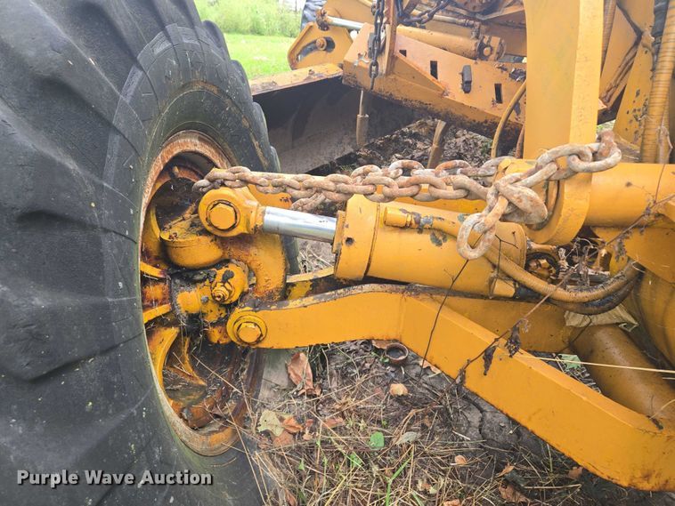 image for item EV1743 1969 Galion  118 Series B motor grader