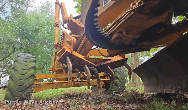 image for item EV1743 1969 Galion  118 Series B motor grader