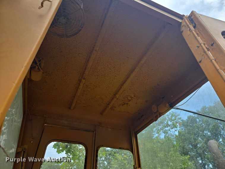 image for item EV1743 1969 Galion  118 Series B motor grader