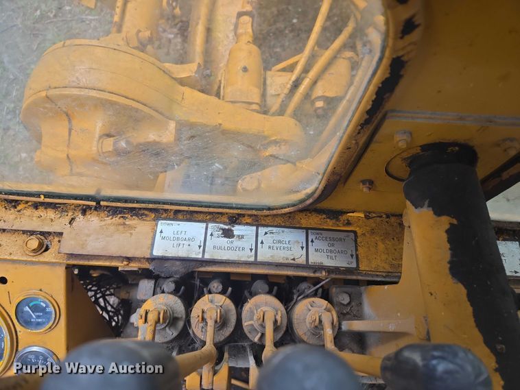 image for item EV1743 1969 Galion  118 Series B motor grader