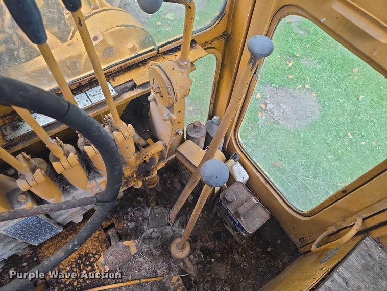 image for item EV1743 1969 Galion  118 Series B motor grader