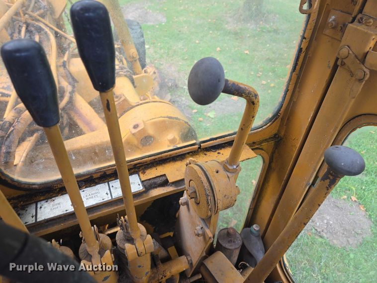 image for item EV1743 1969 Galion  118 Series B motor grader