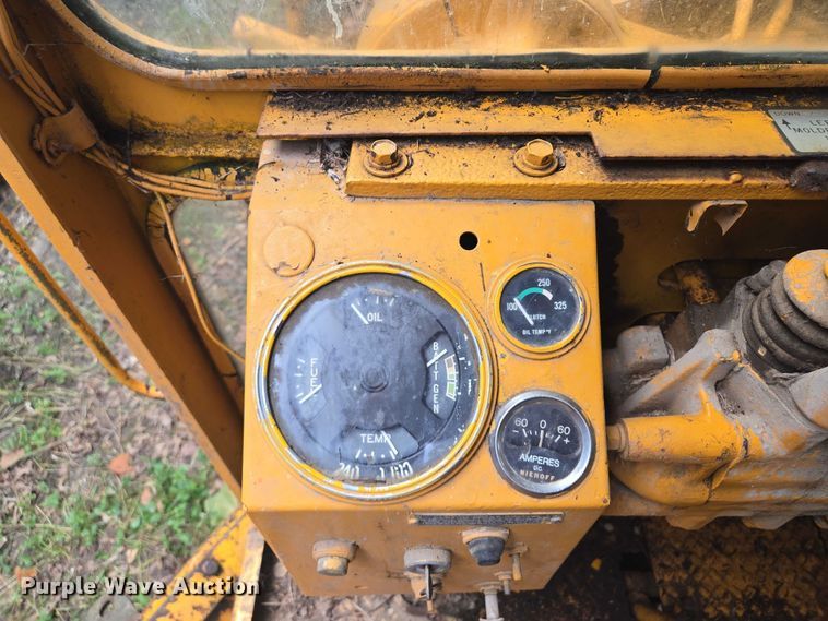 image for item EV1743 1969 Galion  118 Series B motor grader