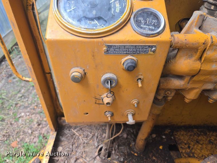image for item EV1743 1969 Galion  118 Series B motor grader