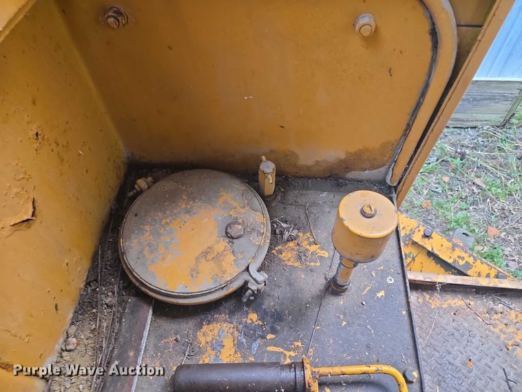 image for item EV1743 1969 Galion  118 Series B motor grader