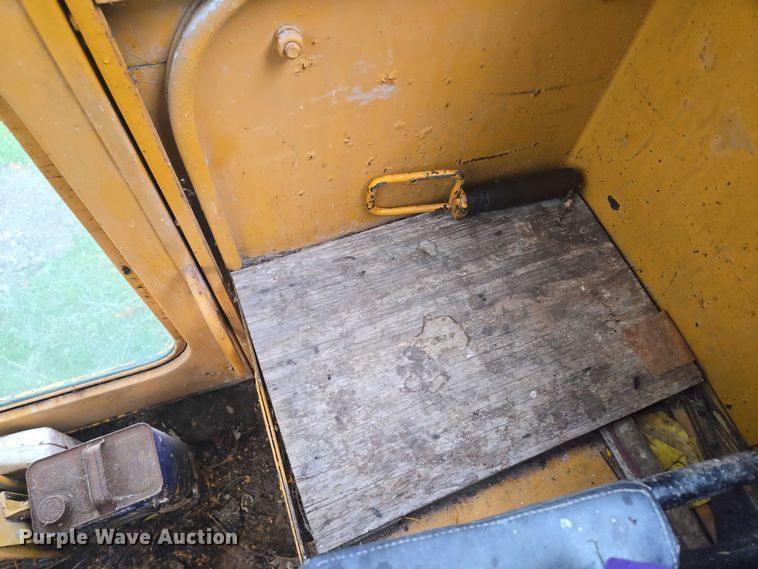 image for item EV1743 1969 Galion  118 Series B motor grader