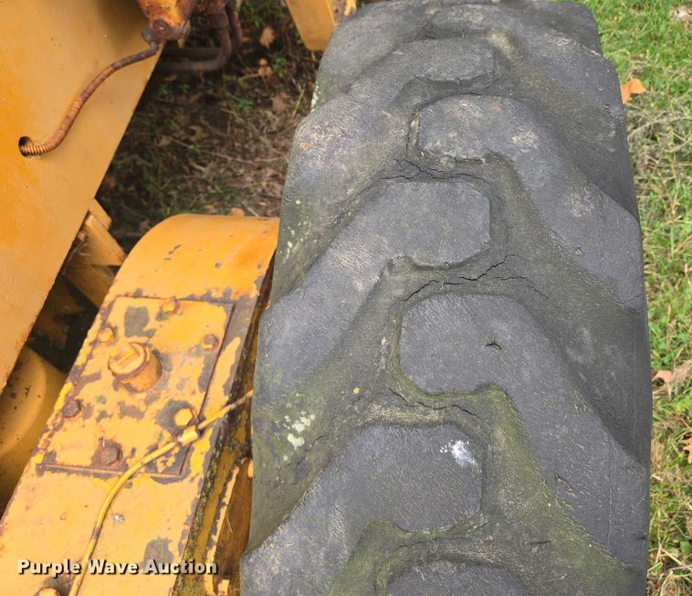 image for item EV1743 1969 Galion  118 Series B motor grader